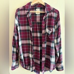 American Eagle Plaid Button-Up Shirt